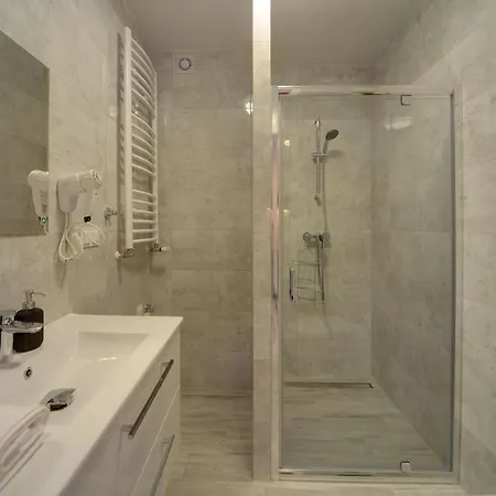 Invest Widok 800 M6 Apartman *